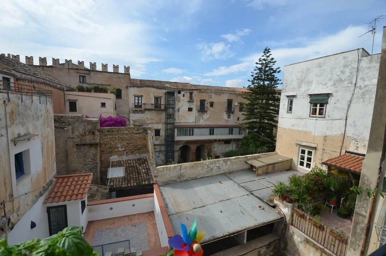 Palazzo Torre Apartment Παλέρμο 0*,  Ιταλία