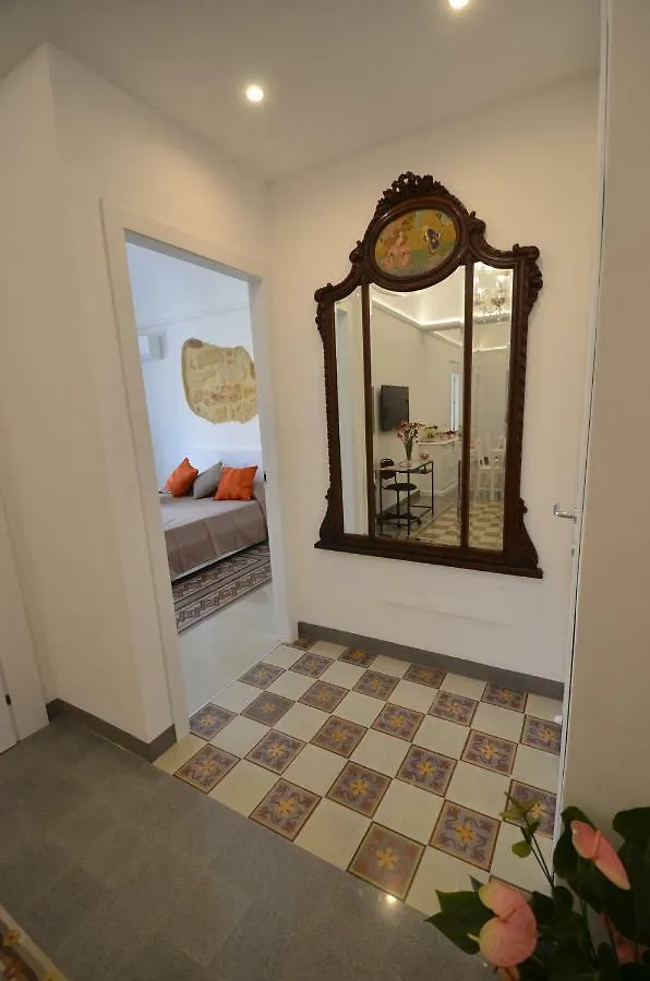 Palazzo Torre Apartment Παλέρμο 0*,  Ιταλία