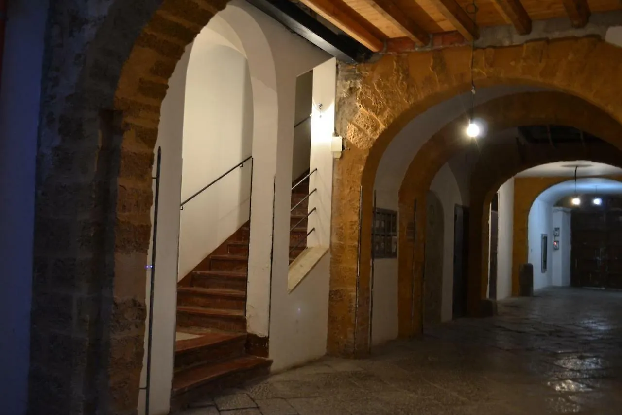 Palazzo Torre Apartment Παλέρμο